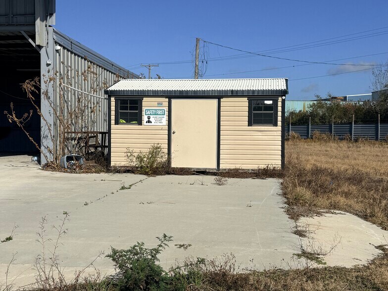 4403 Business Ln, Plant City, FL à louer - Photo du bâtiment - Image 2 de 17