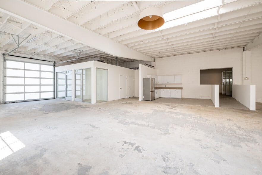 2842-2912 Colorado Ave, Santa Monica, CA for lease - Building Photo - Image 2 of 36