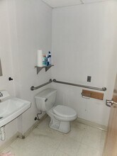 385 Main St, West Haven, CT for lease Interior Photo- Image 2 of 7