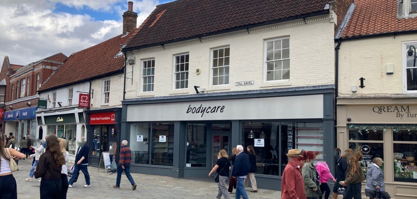 51-53 Toll Gavel, Beverley à louer Photo principale- Image 1 de 3