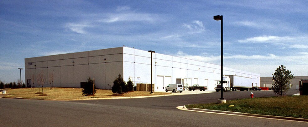 23020 Eaglewood Ct, Dulles, VA à louer - Autre - Image 3 de 4