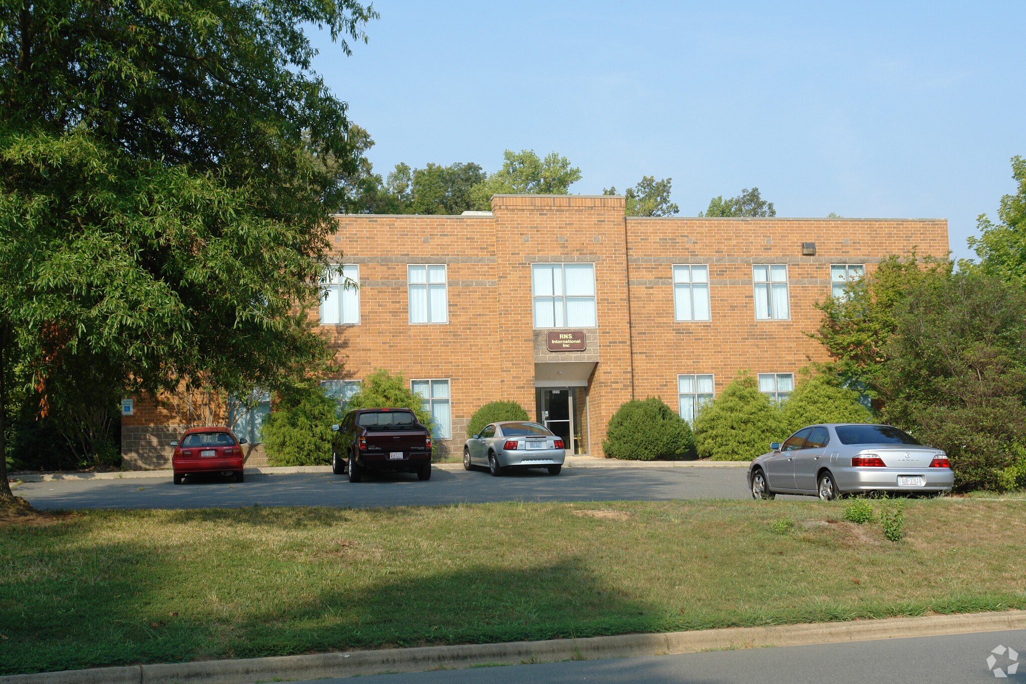 5001 Sirus Ln, Charlotte, NC for sale Primary Photo- Image 1 of 3