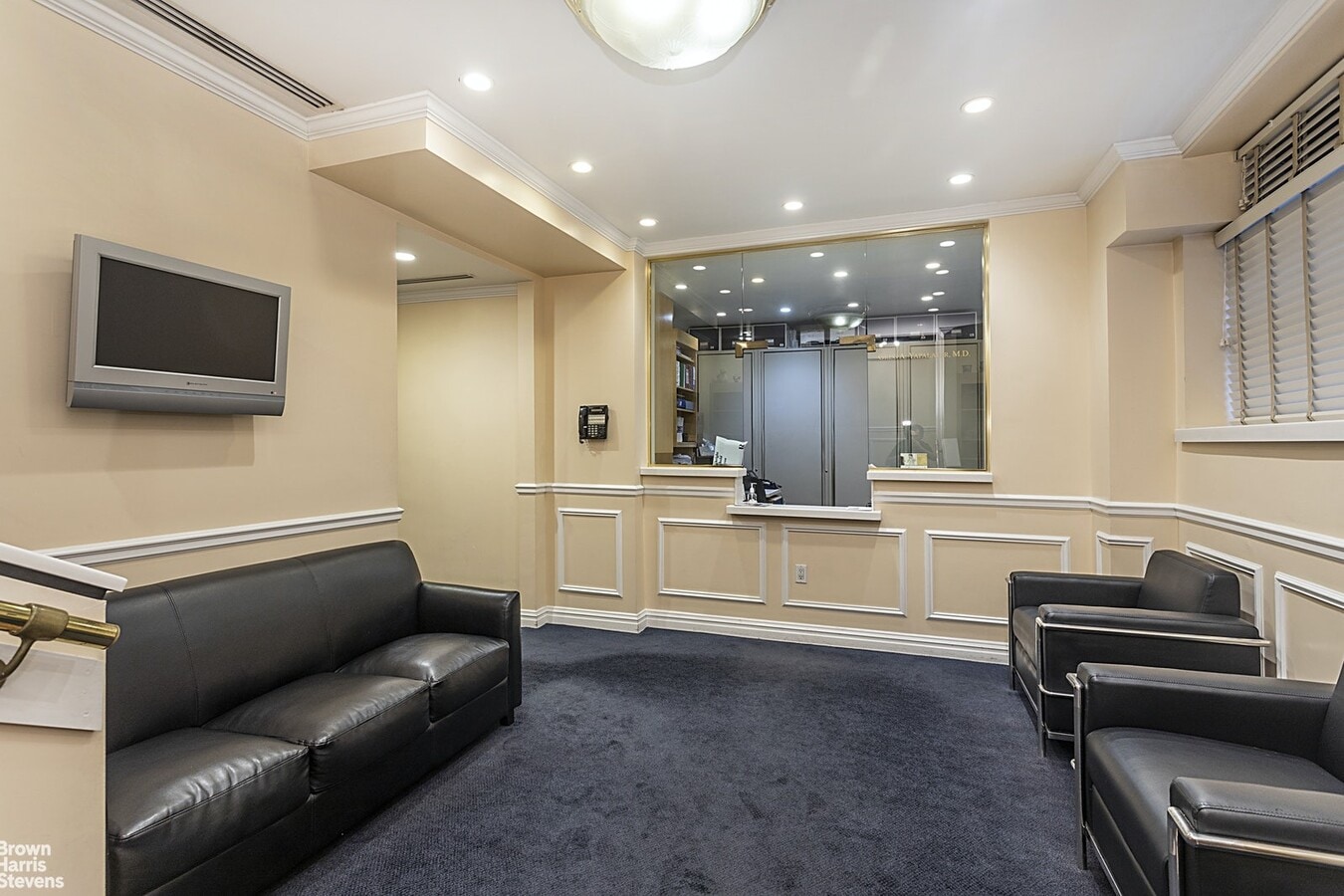 715 Park Ave, New York, NY 10021 - Unité 1B -  - Photo intérieure - Image 1 of 5