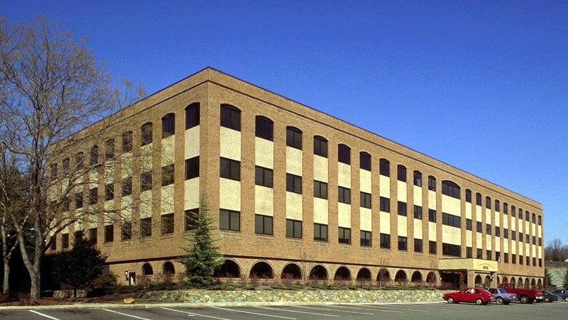 10770 Columbia Pike, Silver Spring, MD for lease - Building Photo - Image 2 of 13