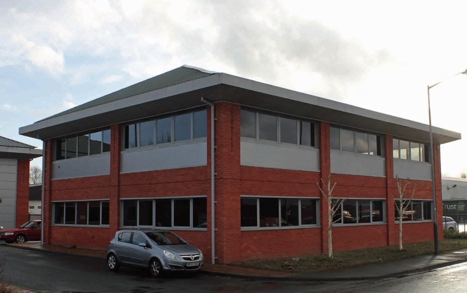 Broxell Clos, Warwick for lease - Building Photo - Image 2 of 3