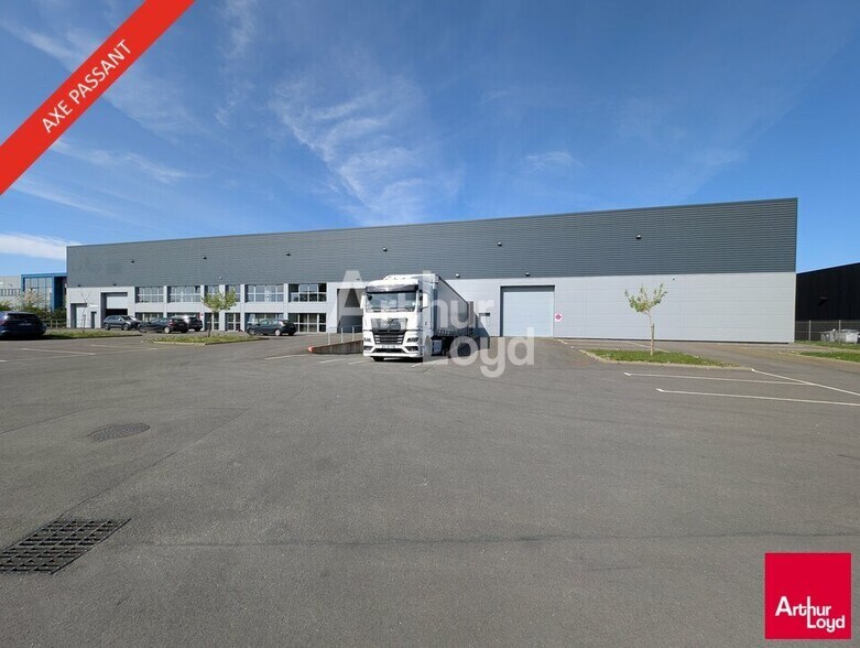 Local d'activités dans Noyal-Châtillon-sur-Seiche à vendre - Photo du bâtiment - Image 2 de 8