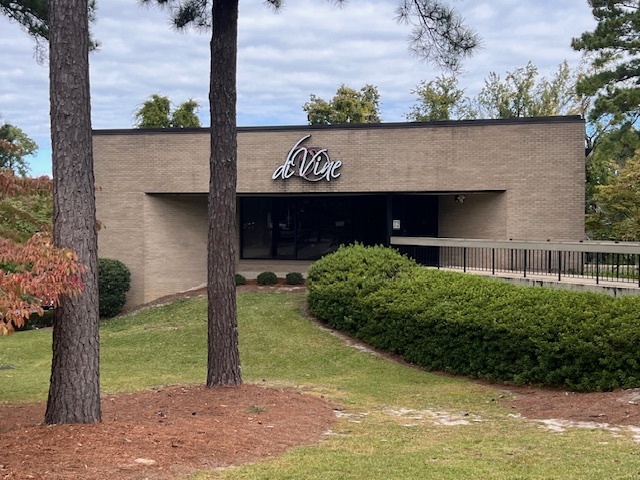 390 SW Broad St, Southern Pines, NC for lease Building Photo- Image 1 of 3