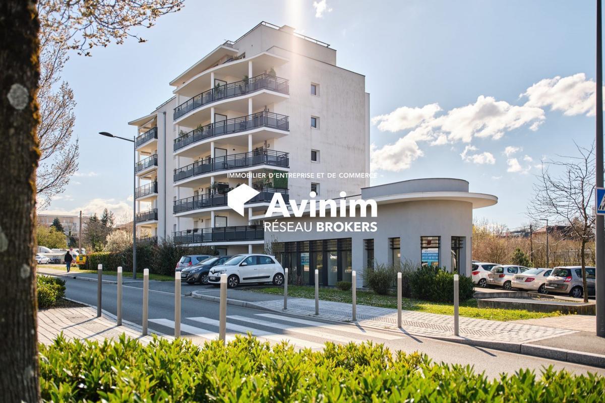 Office in Annecy for lease Building Photo- Image 1 of 13