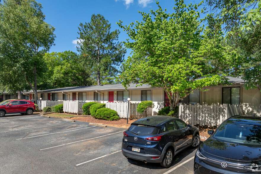 7250 Campbellton Rd SW, Atlanta, GA à vendre - Photo principale - Image 1 de 1