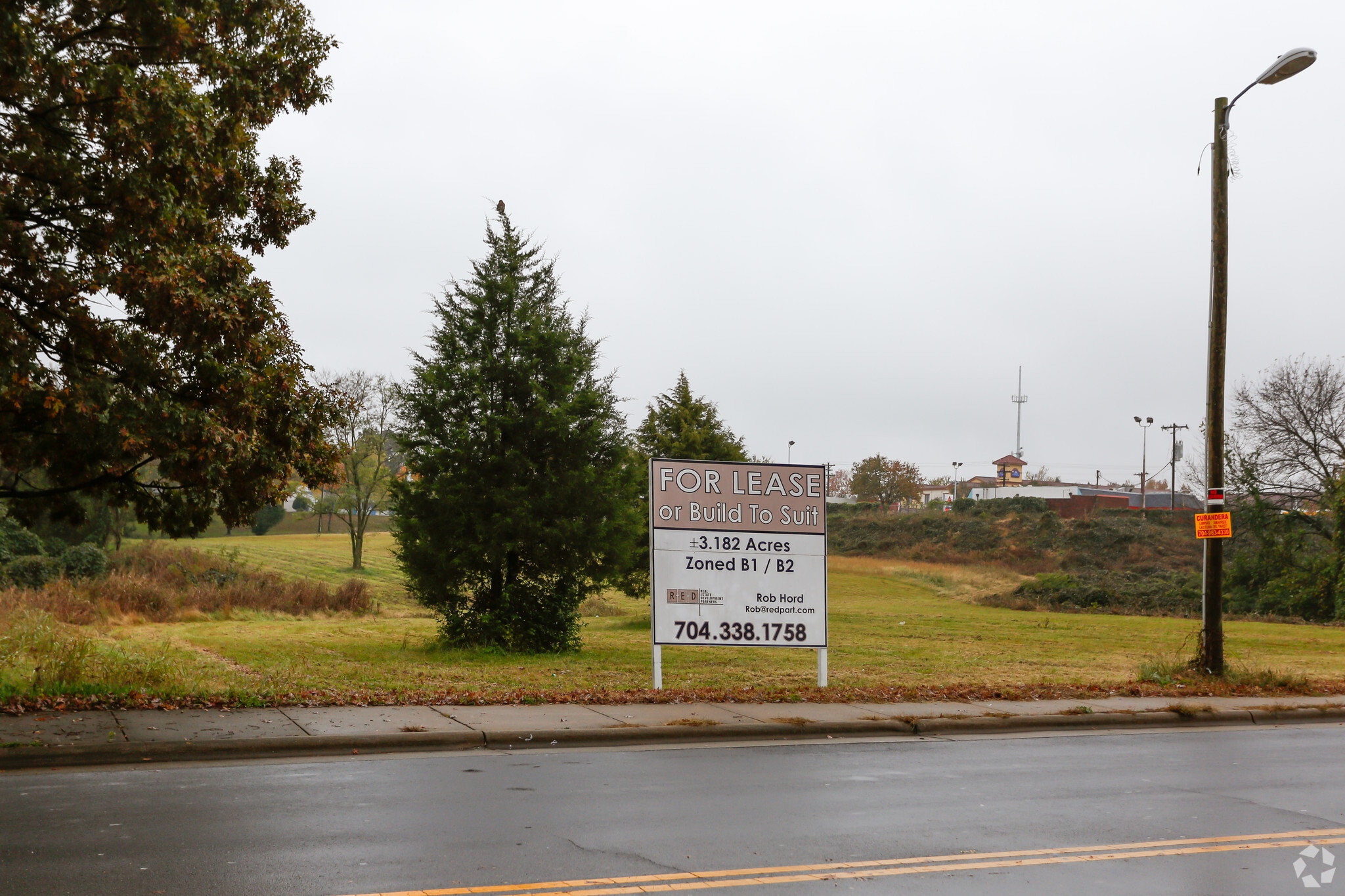 7837 Farmhurst Dr, Charlotte, NC for lease Primary Photo- Image 1 of 3