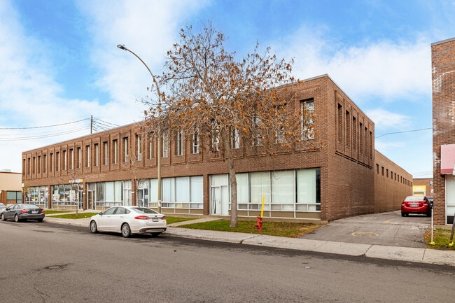 Plus de détails pour 1380-1420 Rue Chabanel O, Montréal, QC - Bureau, Industriel à louer