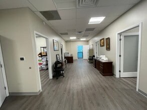2020 W Eau Gallie Blvd, Melbourne, FL for lease Interior Photo- Image 2 of 5