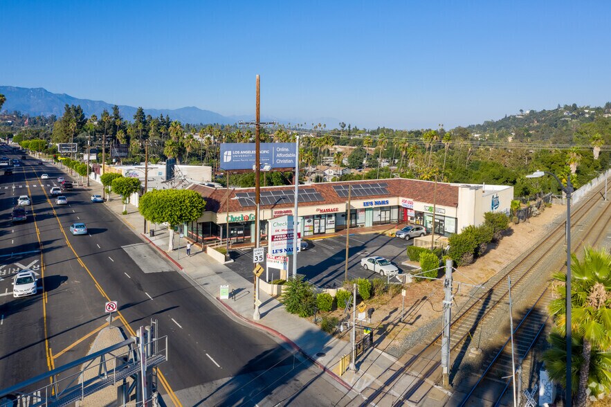 6100 N Figueroa St, Los Angeles, CA à louer - Photo du bâtiment - Image 3 de 4
