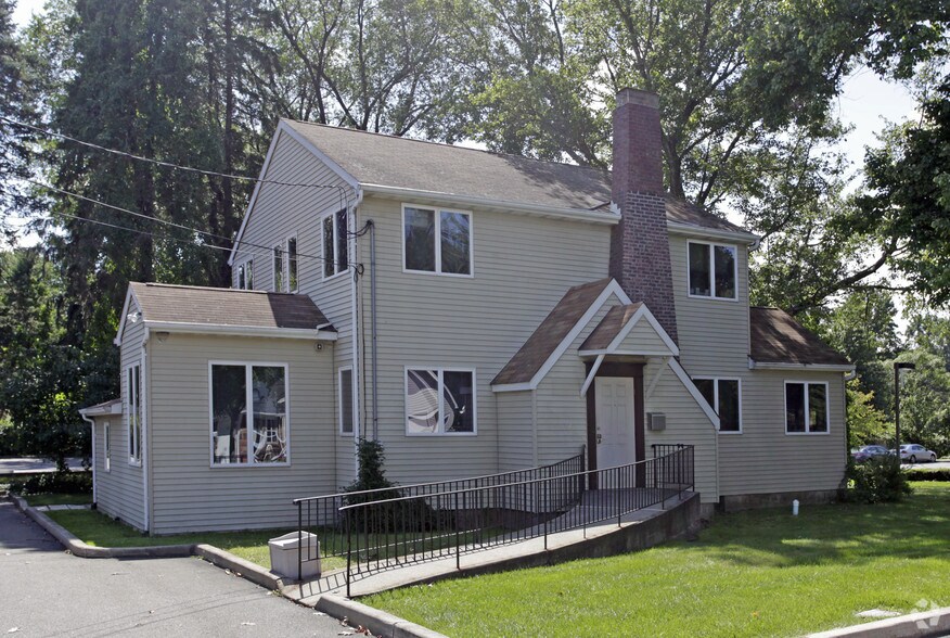 7 Stokum Ln, New City, NY à vendre - Photo du bâtiment - Image 1 de 29