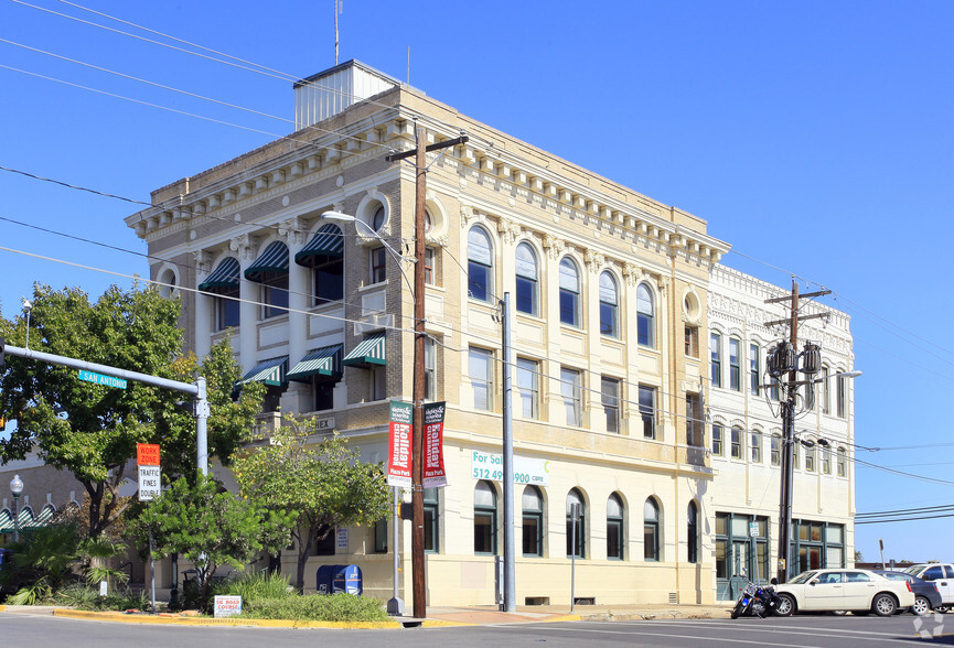 102 N LBJ Dr, San Marcos, TX for lease - Building Photo - Image 2 of 4