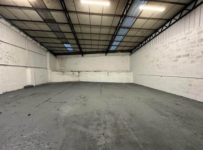 Peartree Ln, Dudley for lease - Building Photo - Image 2 of 4