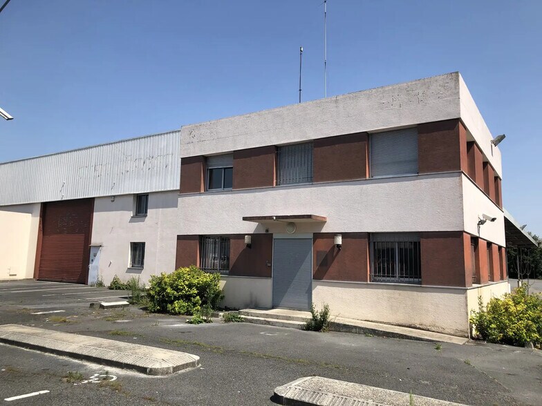 Industrial in Reims for sale - Building Photo - Image 3 of 5