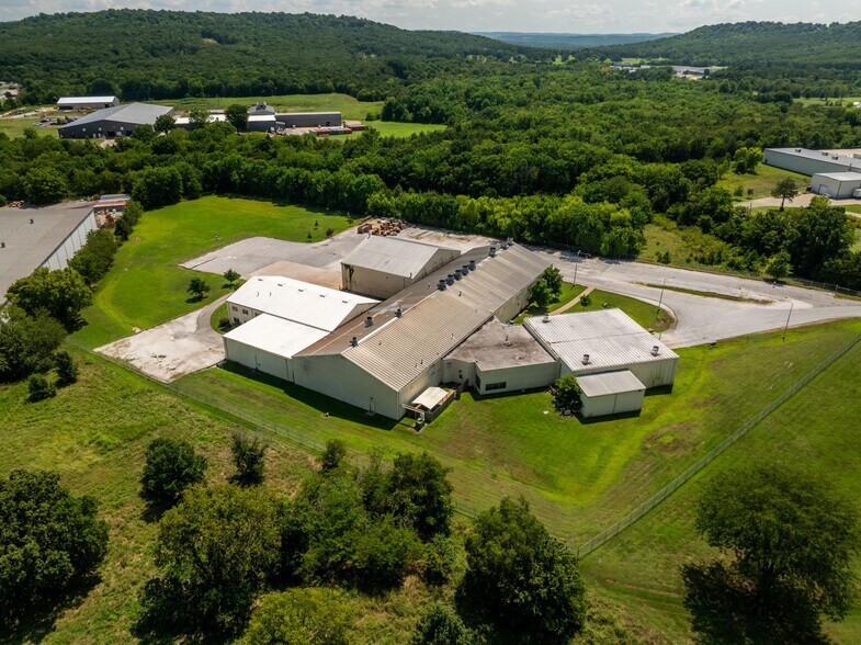 1601 E Pump Station Rd, Fayetteville, AR à louer - Aérien - Image 3 de 8