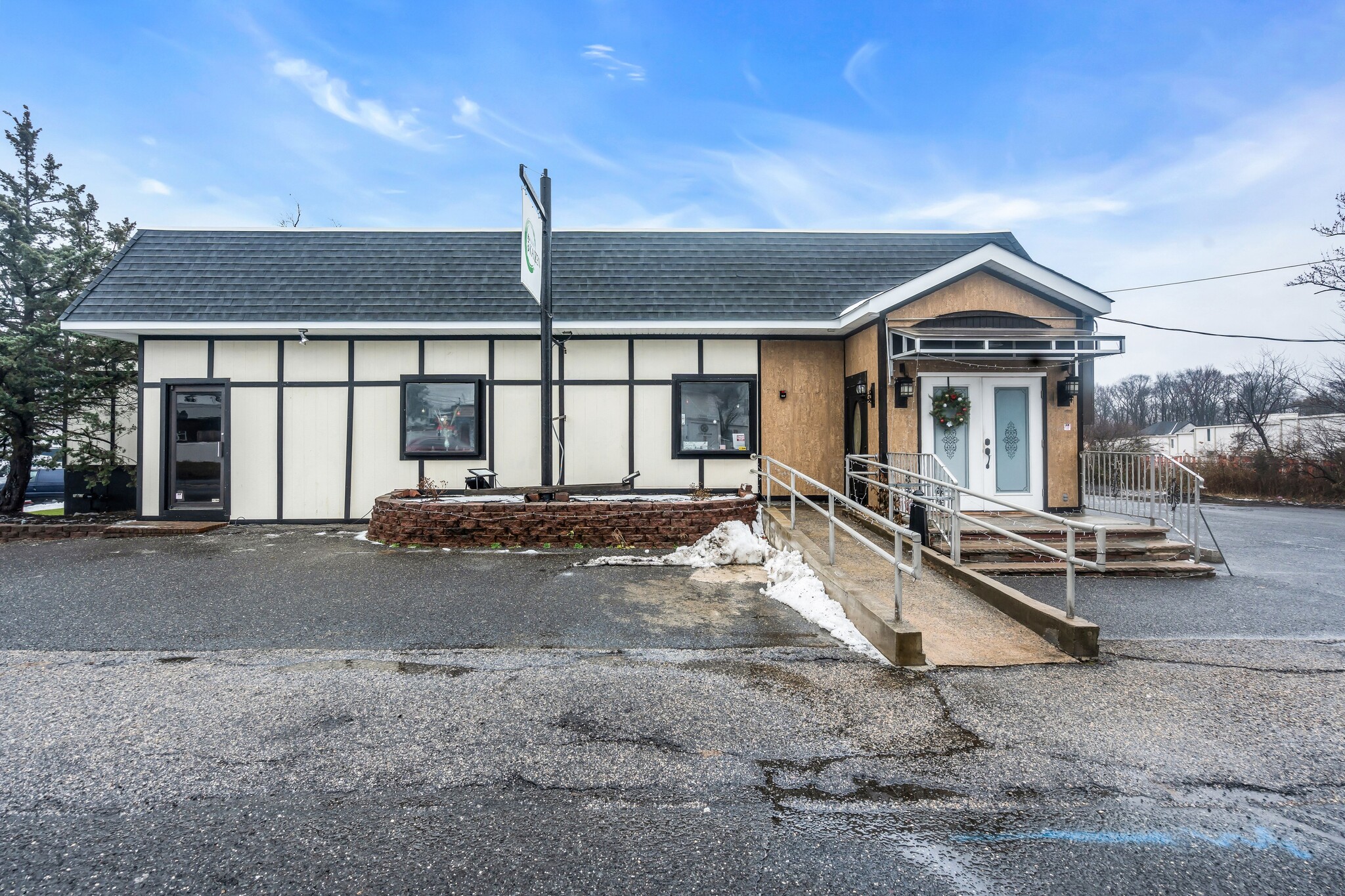 392 Rt-34, Matawan, NJ à vendre Photo principale- Image 1 de 51