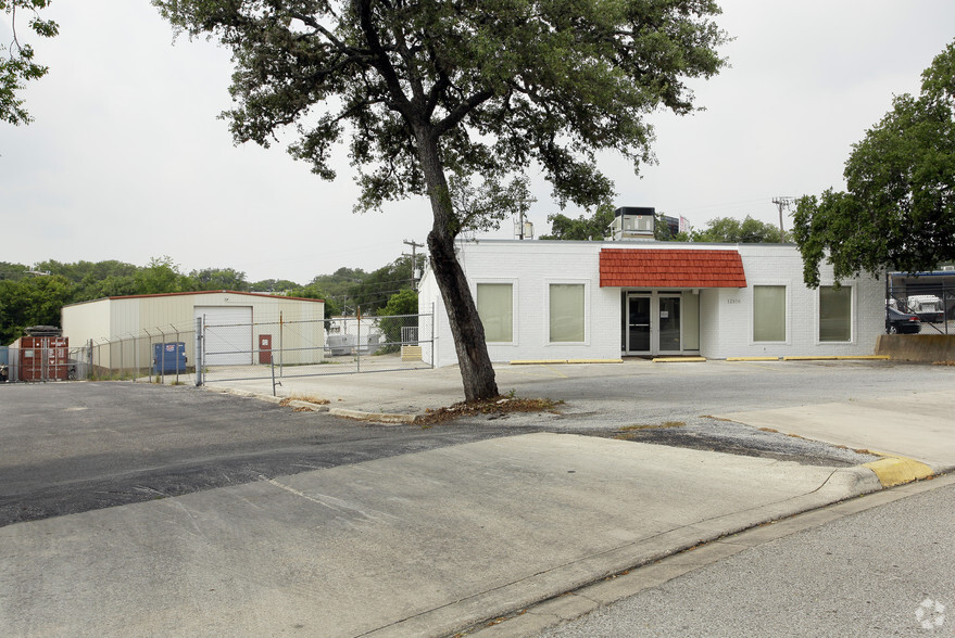12106 Valliant St, San Antonio, TX for lease - Primary Photo - Image 1 of 7