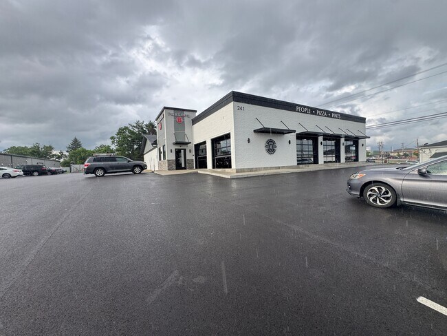 Plus de détails pour 241 Eastern Byp, Richmond, KY - Commerce de détail à vendre