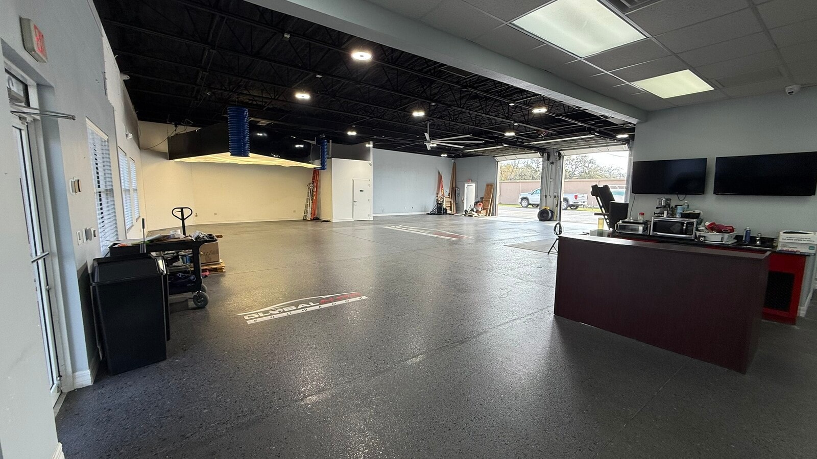 2844 Manatee Ave E, Bradenton, FL 34208 - Unité 2840-2844 - - Photo intérieure - Image 2 of 12