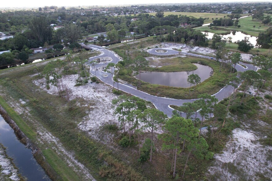 5528 Canal Dr, Lake Worth, FL à vendre - Aérien - Image 2 de 7