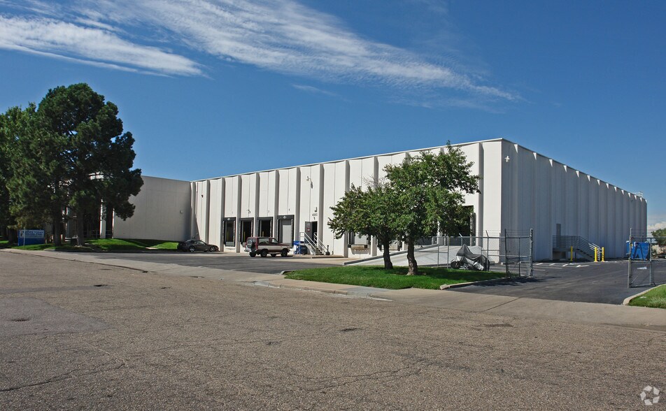 4945-4985 Lima St, Denver, CO for lease - Building Photo - Image 2 of 9