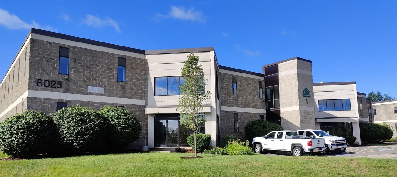 8025 S Willow St, Manchester, NH for lease Primary Photo- Image 1 of 4