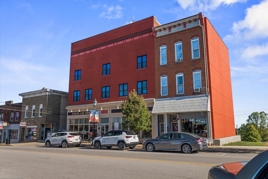 127-131 W Market St, Cadiz, OH à vendre - Photo du bâtiment - Image 2 de 50