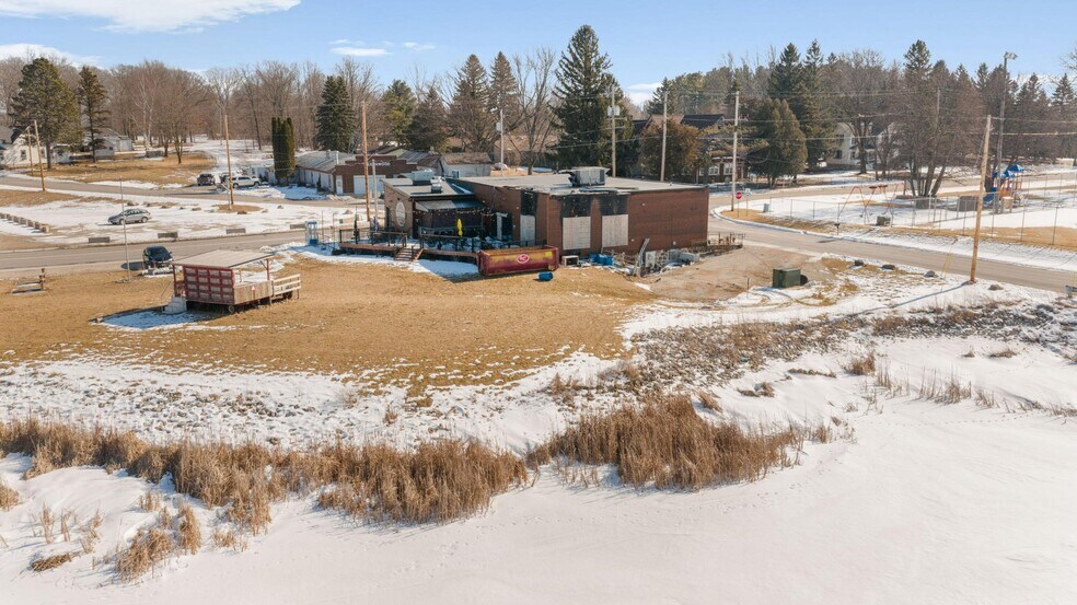 N1502 County Road A, Kewaskum, WI à vendre - Photo du bâtiment - Image 2 de 2