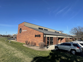 2401 Directors Row, Indianapolis, IN for lease Building Photo- Image 1 of 1