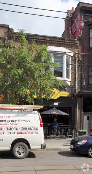 157 Roncesvalles Ave, Toronto, ON for sale - Building Photo - Image 2 of 3