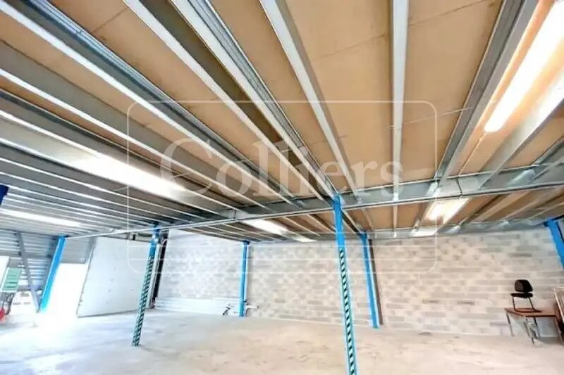 Industrial in Aubagne for lease - Interior Photo - Image 3 of 3