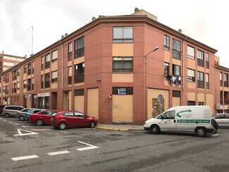 Plus de détails pour Multi-résidentiel à vendre