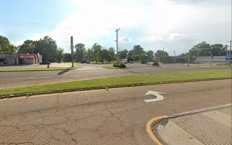 2905 S 6th St, Springfield, IL à louer - Autre - Image 2 de 4