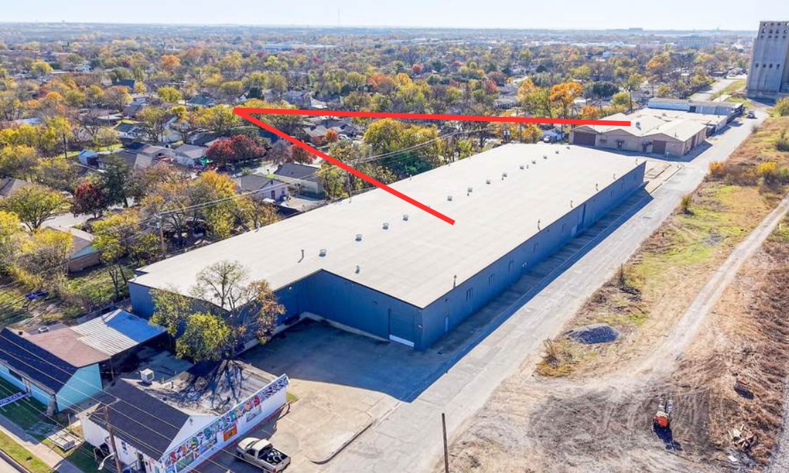 Two-Building Industrial Facility portfolio of 3 properties for sale on LoopNet.ca Primary Photo- Image 1 of 5