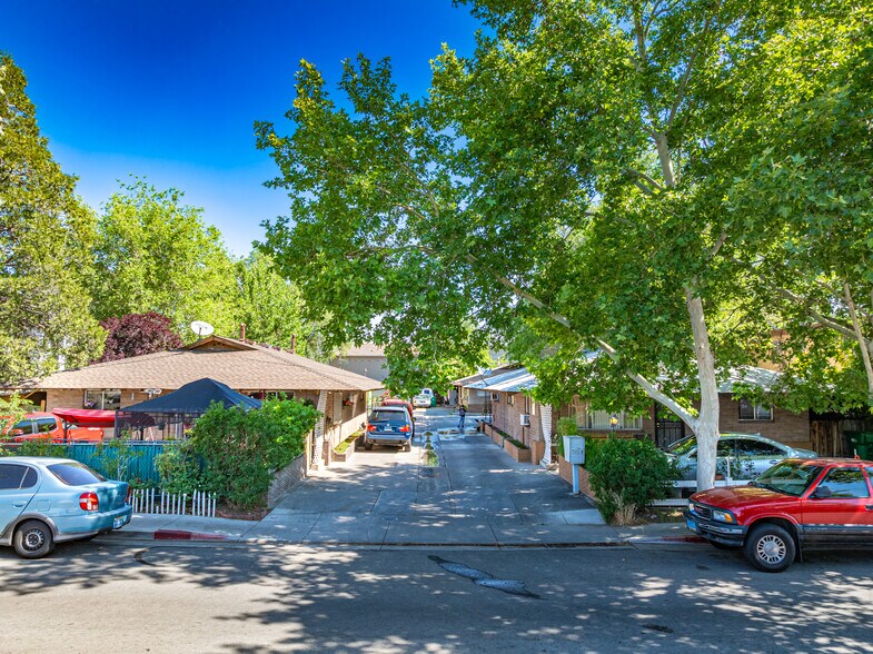 441 Linden St, Reno, NV for sale - Primary Photo - Image 1 of 12
