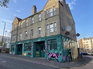 Plus de détails pour 21-23 Old Hawkhill, Dundee - Commerce de détail à louer