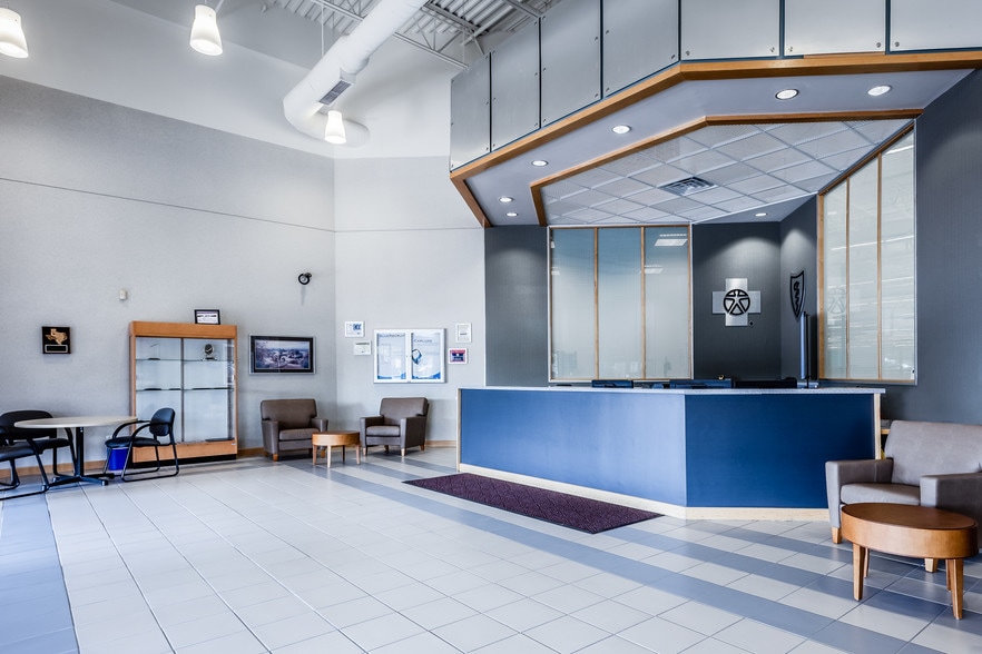 4242 Sunset Dr, San Angelo, TX for sale - Interior Photo - Image 2 of 11