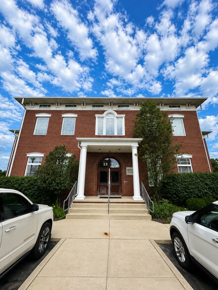 1392 High St, Wadsworth, OH à louer - Photo du bâtiment - Image 1 de 19