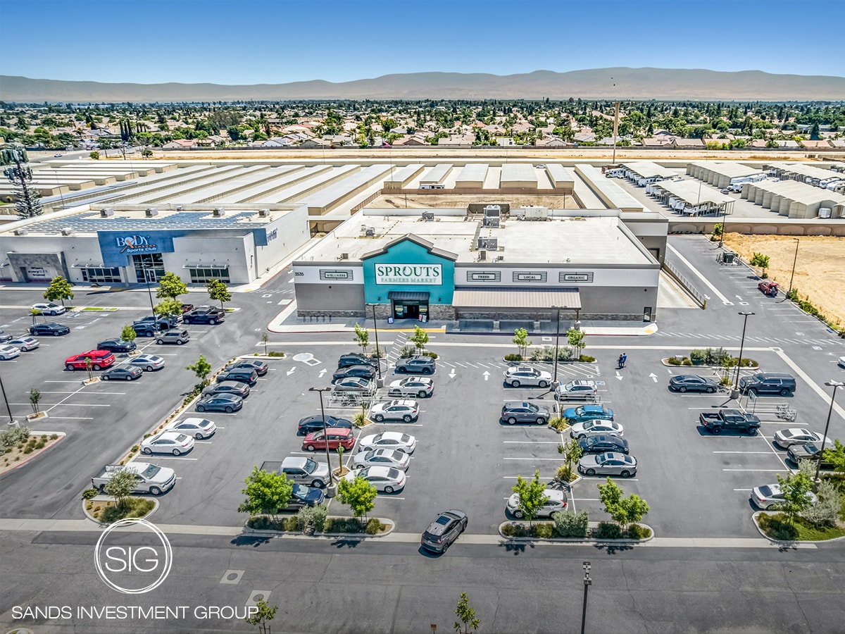 3535 Panama Ln, Bakersfield, CA for sale Building Photo- Image 1 of 6