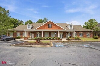 1567 Janmar Rd, Snellville, GA for lease Interior Photo- Image 1 of 18