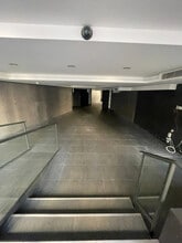 Commerce de détail dans Paris à louer Photo du bâtiment- Image 1 de 1