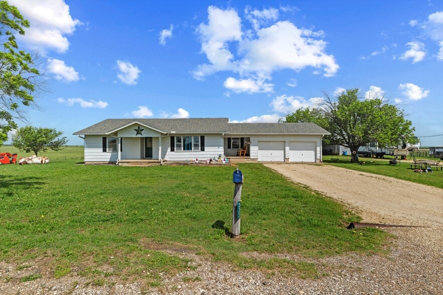 333 County 3225 Rd, Penelope, TX for sale - Building Photo - Image 2 of 6