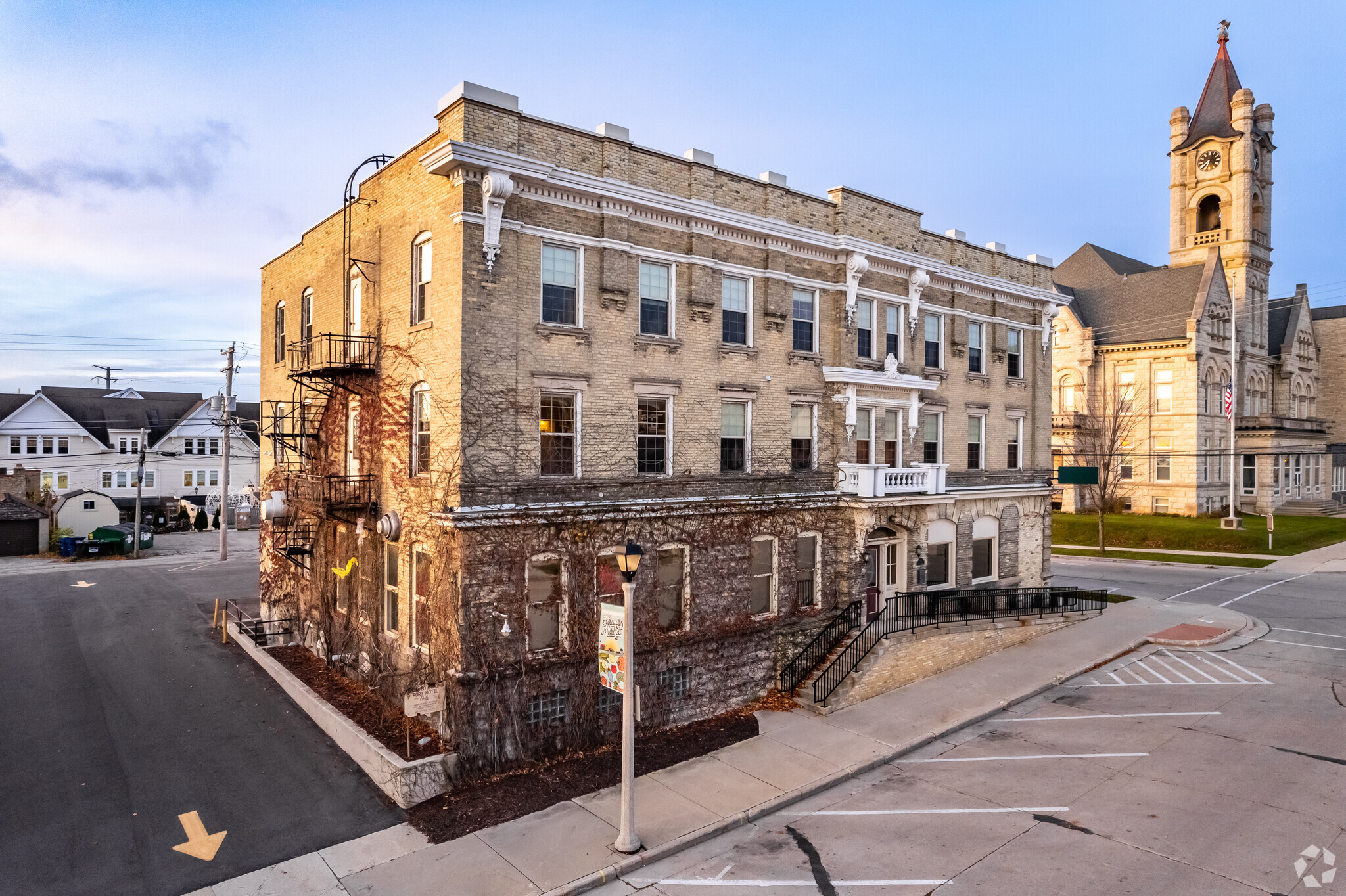 101 E Main St, Port Washington, WI for sale Building Photo- Image 1 of 1