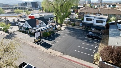 22 Hillcrest Dr, Reno, NV for lease Interior Photo- Image 1 of 11