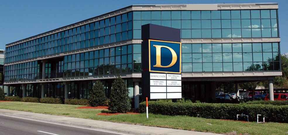 4401 W Kennedy Blvd, Tampa, FL à louer - Photo du bâtiment - Image 3 de 37