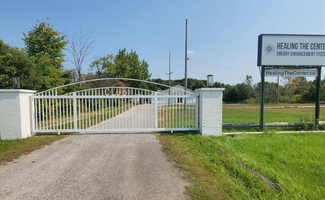 Plus de détails pour 6200 Thorold Townline Rd, Niagara Falls, ON - Spécialité à vendre