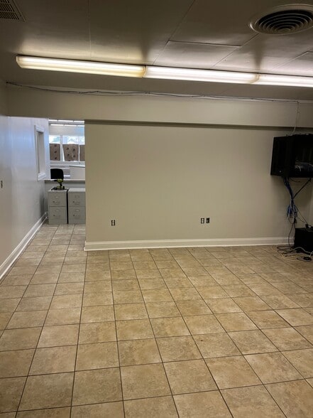 209 N Church St, Lake City, SC à vendre - Photo intérieure - Image 3 de 7